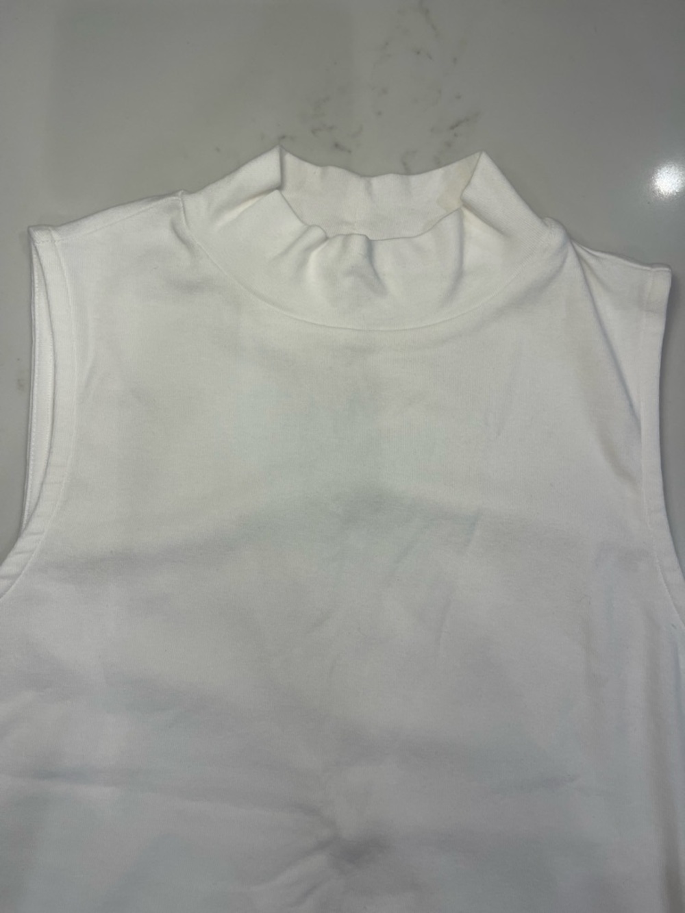NWOT GAP Sleeveless Mock Neck Tank Top - White - Picture 3 of 12